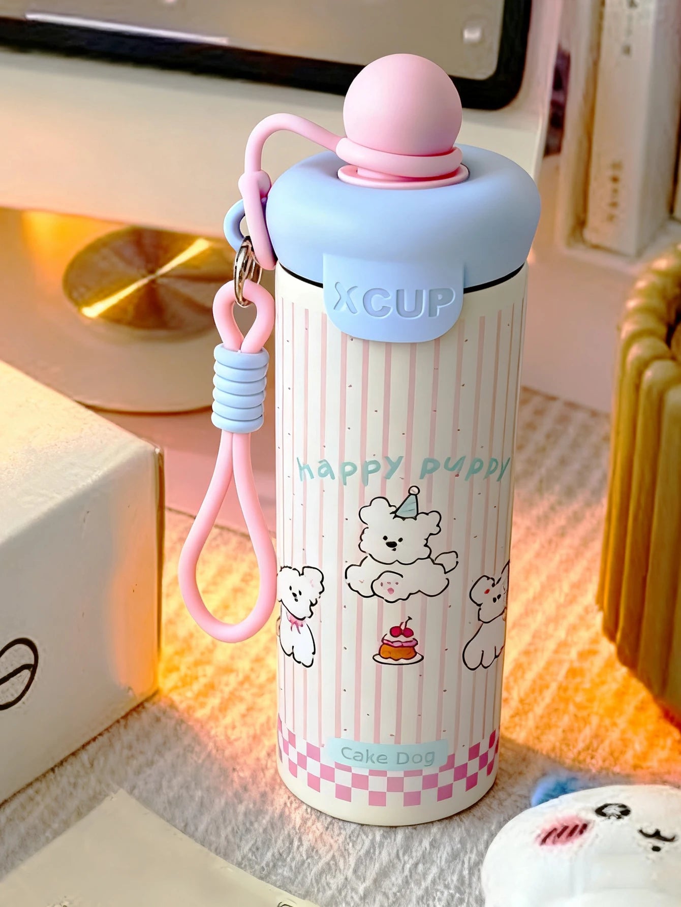1pc 650ml cute and fashionable double-layer stainless steel insulated and chilled water bottle with a handle