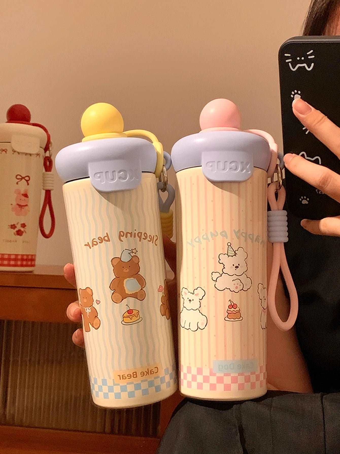 1pc 650ml cute and fashionable double-layer stainless steel insulated and chilled water bottle with a handle